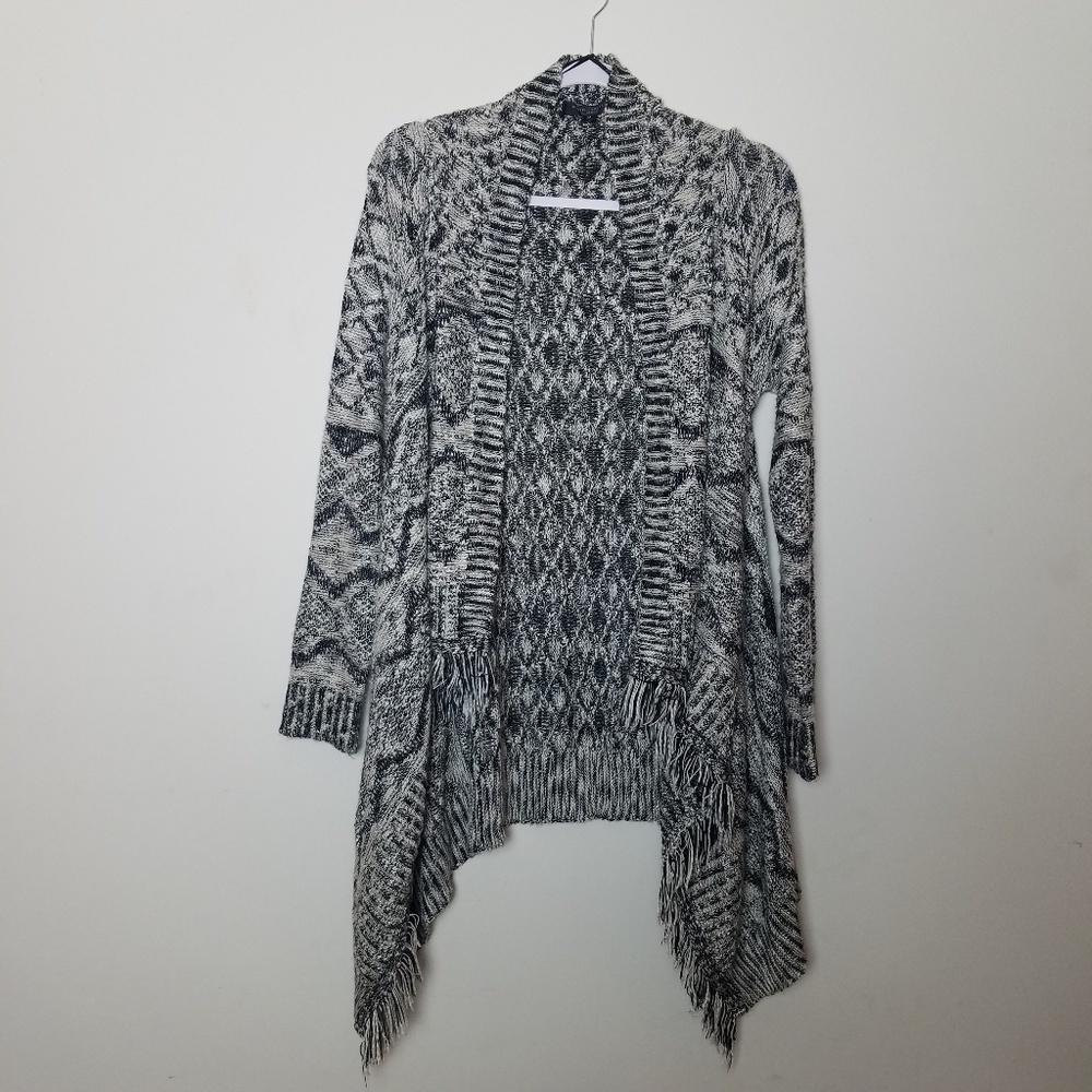 🌻Romeo and Juliet Couture Fringe Sweater Cardigan
